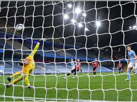 Cầu cứu công thần, Man City nhọc nhằn giành chiến thắng trước Bournemouth