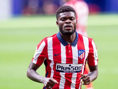 “Cậu ta khiến tôi nhớ về Gilberto Silva và Patrick Vieira”