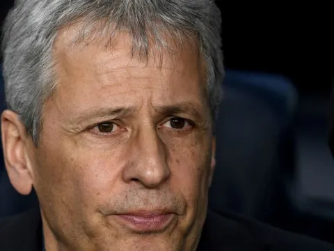 "Cậu ta là số 9 ảo, một cỗ máy, quá khó để ngăn cản"