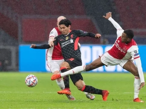 "Cậu ta thi đấu còn hay hơn cả Firmino"