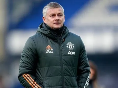 "Cầu thủ Man Utd đó chạy chỗ rất hay nhưng không ai chuyền bóng"