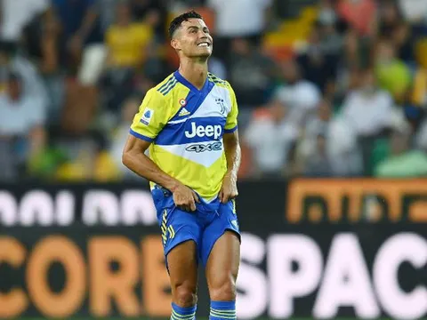 Làm điều điên rồ, thương vụ Cristiano Ronaldo bỗng nhiên hoàn hảo với Man Utd