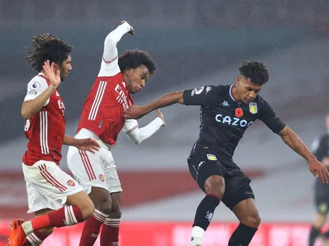 CĐV Arsenal: "Một cú lừa! Cái tên đó nên rời CLB ngay và luôn"