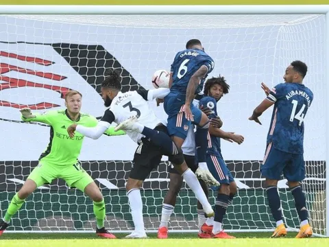 CĐV Arsenal: "Quá vững chắc, cậu ấy là một món hời..."