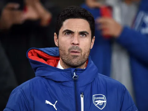 CĐV Arsenal van nài Arteta: 'Đừng thử nghiệm anh ấy ở vai trò số 9 ảo nữa'