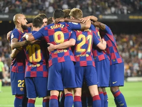 CĐV Barca: "Bất khả chiến bại, tốt hơn 1 triệu năm so với Valverde, mang ông ấy về đi!"