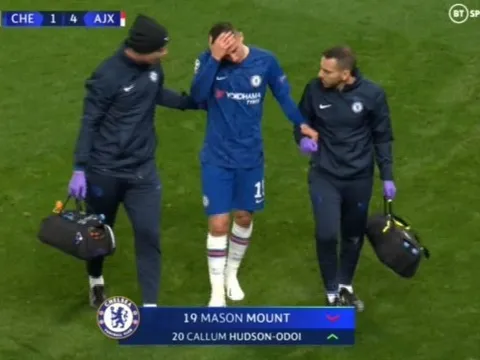 CĐV Chelsea: "Quá sốc! Cậu ta chẳng làm nên trò trống gì"