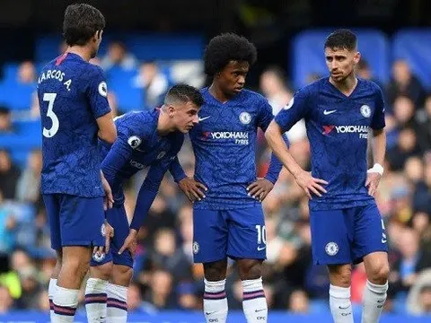 CĐV Chelsea: "Đuổi cổ hắn ta đi, chính hắn khiến đội bóng ra nông nỗi này!"