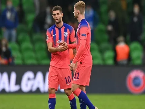 CĐV Chelsea: "Sai lầm; Cậu ấy nên rời CLB trong mùa Hè"