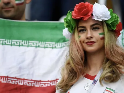 CĐV Iran bị ném đá đến chết nếu 'tình một đêm' ở World Cup 2022