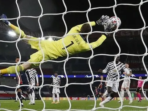 CĐV Man United: "Tuyệt vời; Cậu ấy đã trở lại thời kỳ đỉnh cao"