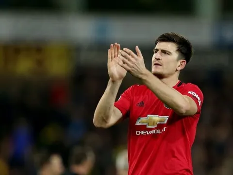 CĐV Man Utd: "Cho Lindelof dự bị, cậu ta còn tốt hơn Maguire"