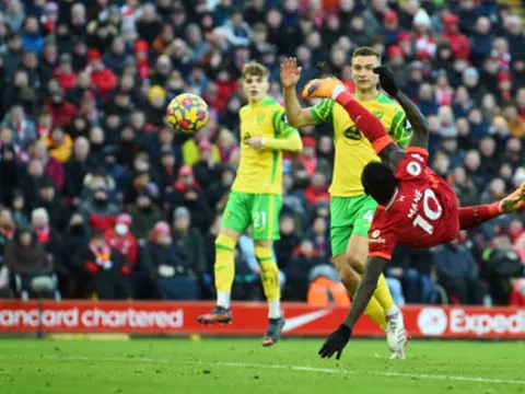 Chấm điểm Liverpool trận Norwich: Salah chói sáng, Đội trưởng mẫu mực