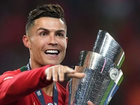 Chạm trán Luxembourg, Ronaldo sẽ hóa thành “CR700”?