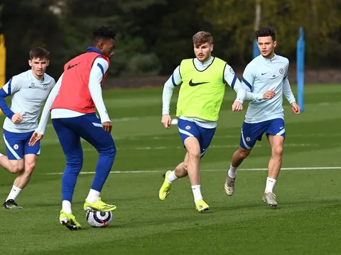 "Chân gỗ" Timo Werner nghệt mặt ra khi trở lại Chelsea