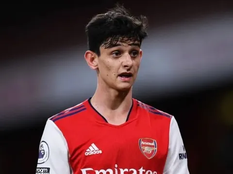 Charlie Patino rời Arsenal