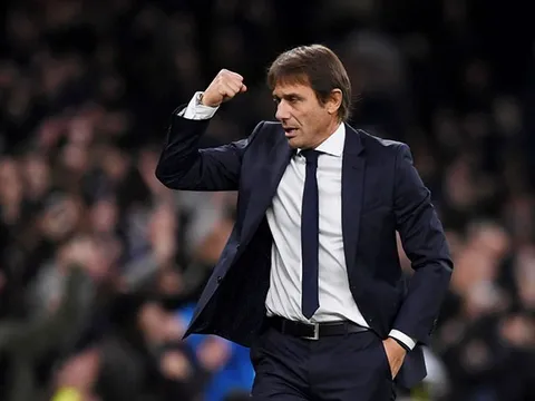 "Chelsea đang bị Tottenham bỏ lại phía sau"