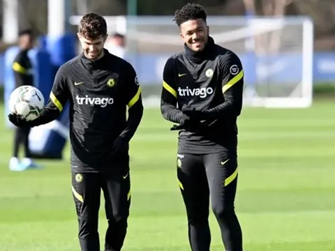 Chelsea đón viện binh cực chất; Lộ thái độ của Lukaku