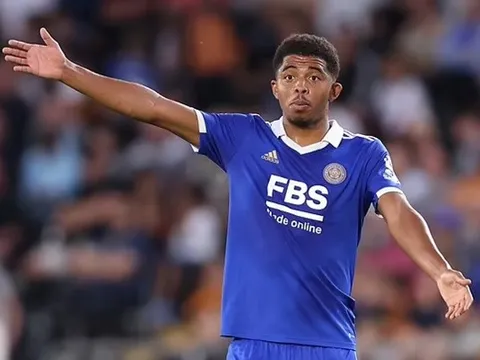 Chelsea dùng lương khủng thuyết phục 'bom tấn'