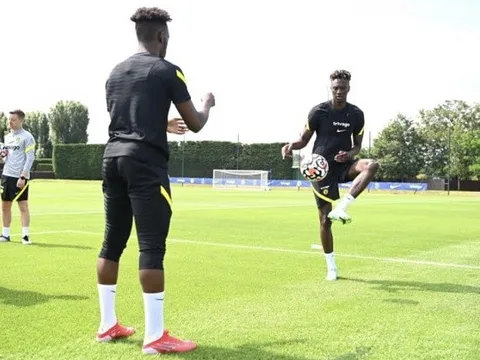 Chelsea hội quân, vỏn vẹn 3 cầu thủ có mặt