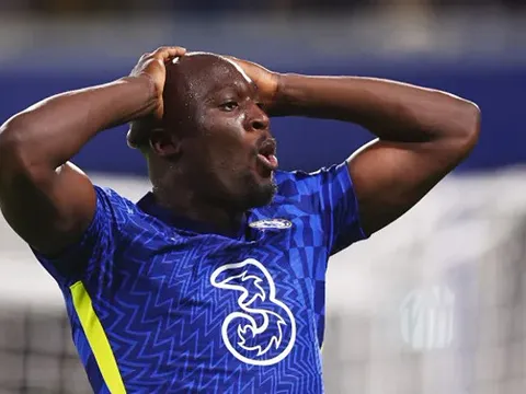 Chelsea mua Maguire biến điều ước của Lukaku thành sự thật