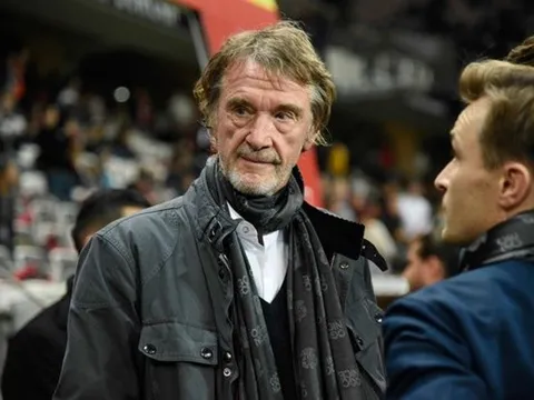 Chelsea nhận được lời đề nghị thu mua khủng