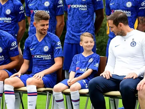 Top 20 CLB hào phóng nhất nước Anh: Liverpool sau Watford, ngạc nhiên Arsenal
