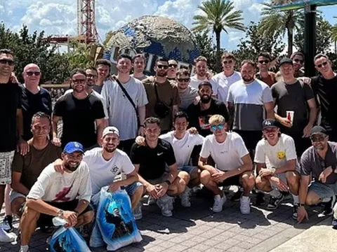 Dàn sao Chelsea xả stress trên đất Mỹ