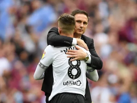 Chelsea thất bại vì 'lời nguyền' Mason Mount?