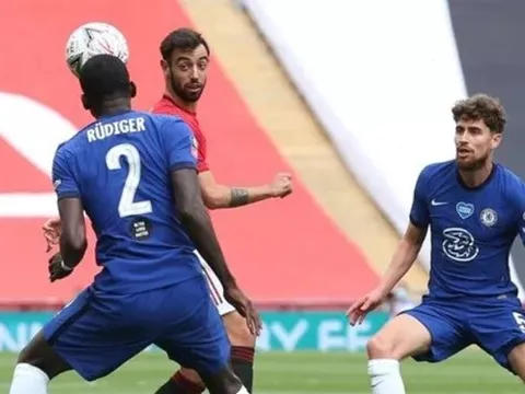 Chelsea tống 3 cái tên để mua "lá chắn thép", PSG giúp sức