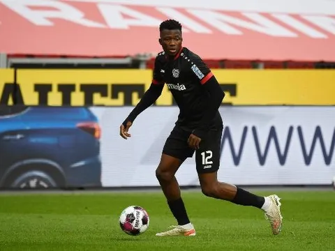 Chelsea tranh mua sao Leverkusen với Man Utd, Arsenal