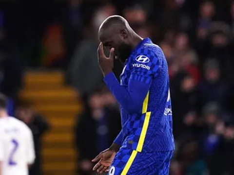 Chelsea tức giận vì không thể tiếp cận 'siêu tiền đạo' thay Lukaku