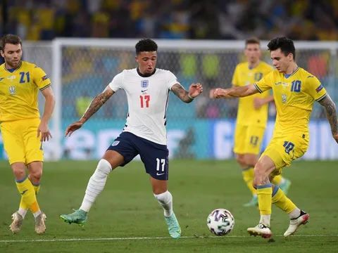 Chỉ 1 trận đấu, Jadon Sancho sớm mang tới điều tuyệt vời cho M.U