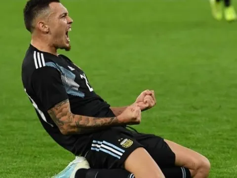Chi 40 triệu euro, Man Utd nhanh tay đón tân binh phút chót từ Sevilla