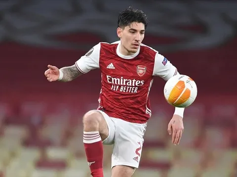 Chi 50 triệu euro, Arsenal tìm ra người thay thế Bellerin