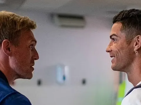 Chỉ bằng một hành động, BLĐ Man Utd cho thấy Ronaldo giờ là số 1 tại OTF