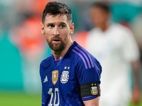 Chị gái Ronaldo mỉa mai Messi
