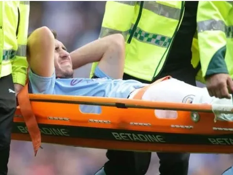 "Chỉ vì cậu ta, Man City phải kém Liverpool 9 điểm"