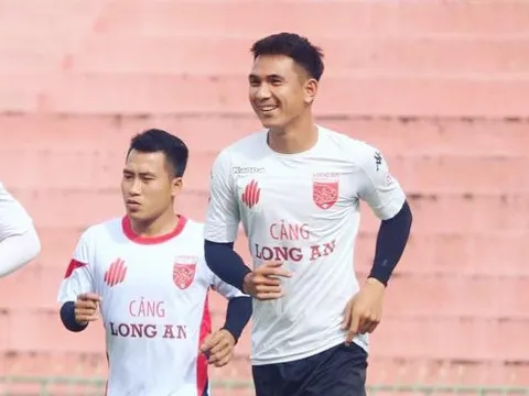 Chia tay hàng loạt trụ cột, CLB Long An được chi viện 1 cái tên trở về từ PVF
