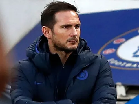 "Chiếc ghế của Lampard sẽ lung lay nếu Chelsea thất bại trước Man Utd"