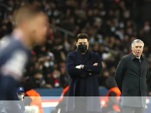 Chiếc ghế của Ancelotti lung lay vì mục tiêu Man Utd