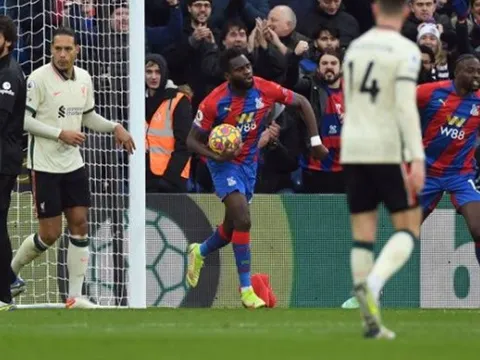 Chiến thắng nhiều bất an của Liverpool