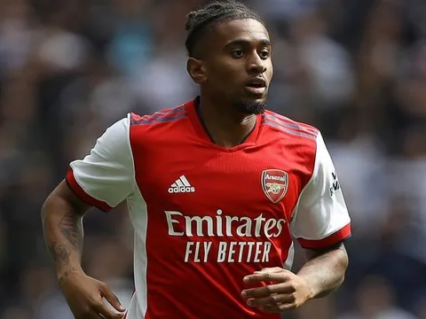 CHÍNH THỨC: Arsenal đẩy 3 cái tên ra đi cùng lúc