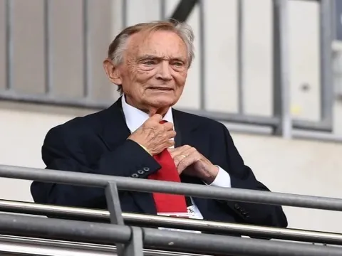 CHÍNH THỨC! Ban lãnh đạo Arsenal "có biến"