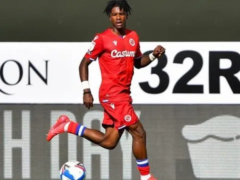 CHÍNH THỨC: Bayern đón tân binh, đối trọng cho Alphonso Davies