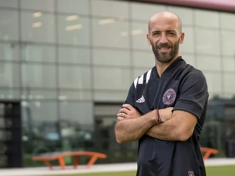 CHÍNH THỨC: Beckham mang anh em Higuain về chung một đội