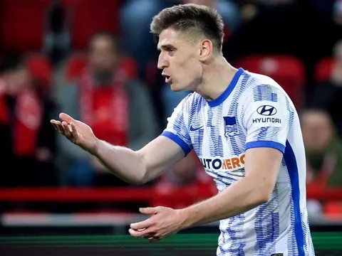 Bom xịt Milan chính thức trở lại Serie A