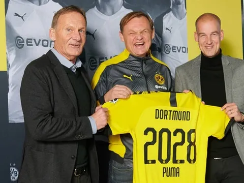 CHÍNH THỨC: Dortmund ký hợp đồng siêu chất, kéo dài 9 năm