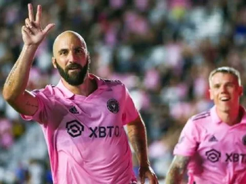 CHÍNH THỨC: Higuain giải nghệ