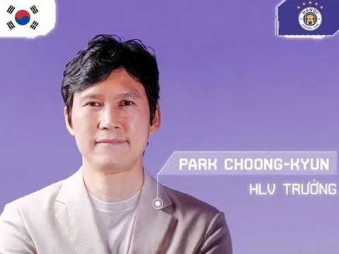 CHÍNH THỨC: HLV Park Choong Kyun ngồi vào ghế nóng CLB Hà Nội